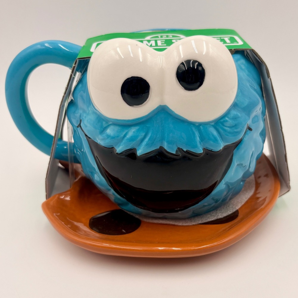Sesame Street Cookie Monster 3D Ceramic Mug and Cookie Plate 2 Piece Set NEW